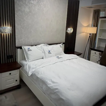 White Titanic Apartment Năvodari