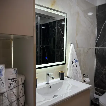 Apartment White Titanic Navodari