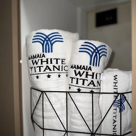 White Titanic *