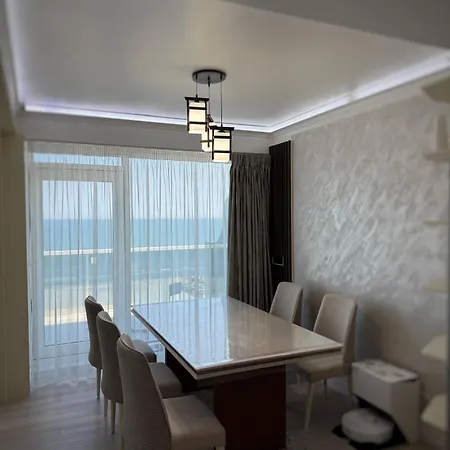 公寓 White Titanic