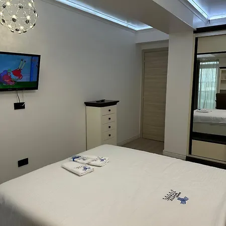White Titanic Apartamento Năvodari